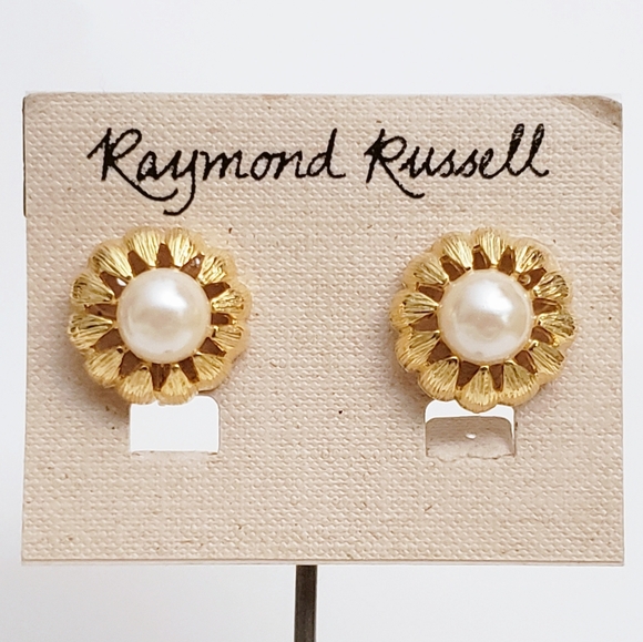 Vintage Raymond Russell Gold and Pearl Clip Earrings - Picture 1 of 5